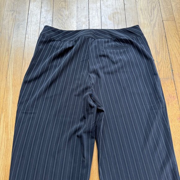Tail Size 14 Black Pinstripe Livia Mid Rise Straight Leg Golf Crop Capri Pants - Picture 5 of 11
